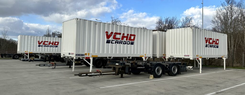 VCHD Cargo vozí nové výměnné nástavby